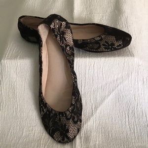 Vince Camuto ballet flats